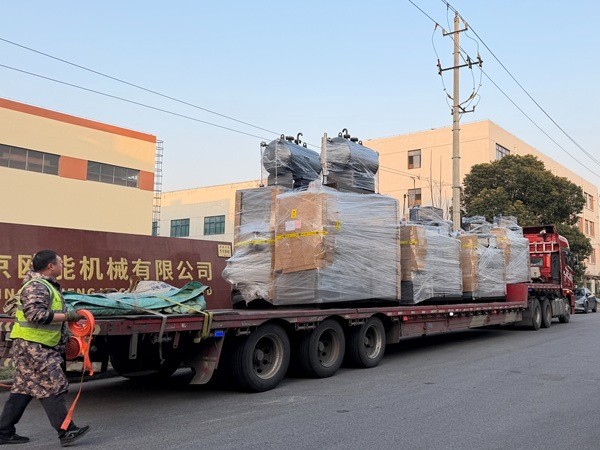 8台防爆导热油炉发货